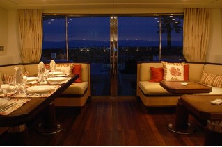 SAMOA BAY - Dining